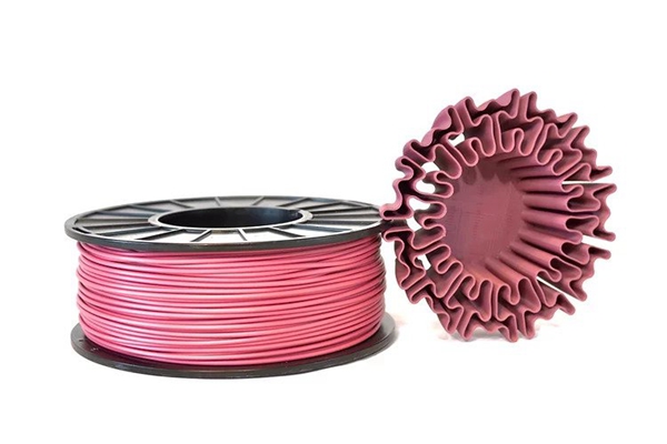 極光創(chuàng)新：利好塑料回收管理，碳源公司推出廢塑料升級為3D打印絲材的合作計劃